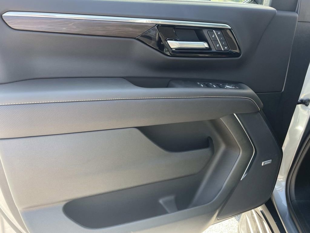 2026 Chevrolet Tahoe Premier - Photo 16
