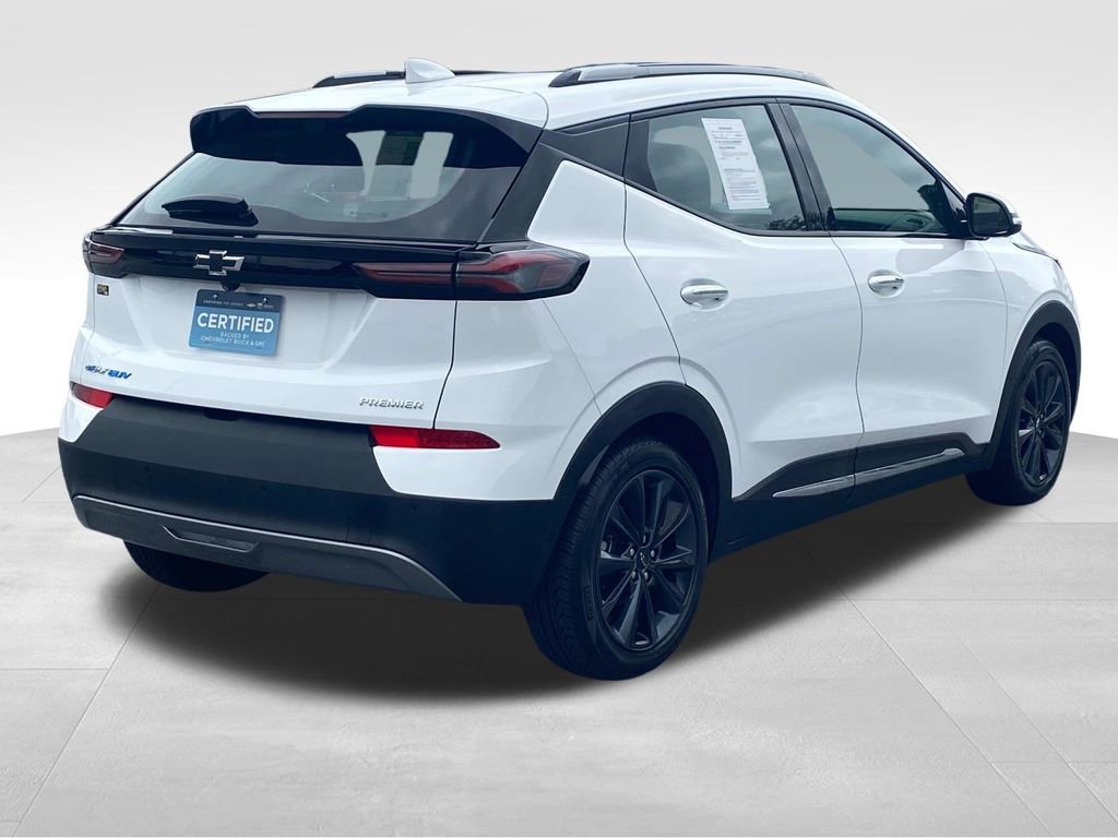 2022 Chevrolet Bolt EUV Premier photo 3