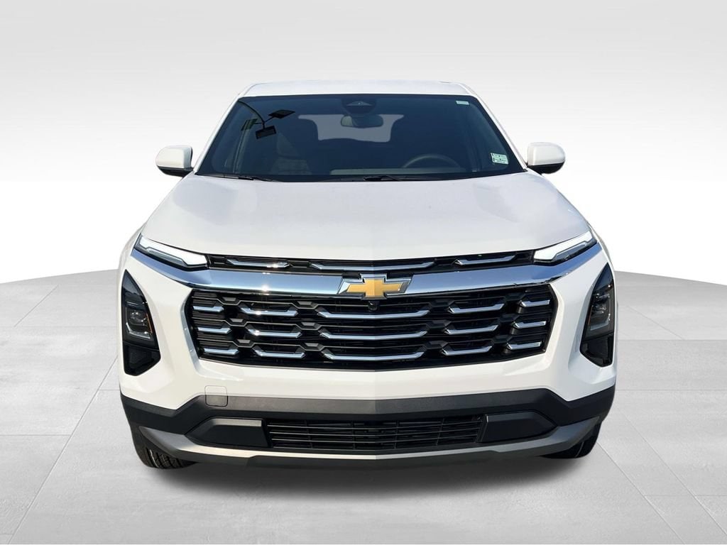 2027 Chevrolet Equinox LT - Photo 8