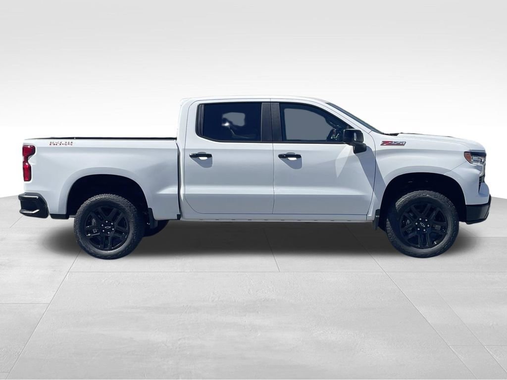 2026 Chevrolet Silverado 1500 LT Trail Boss - Photo 2