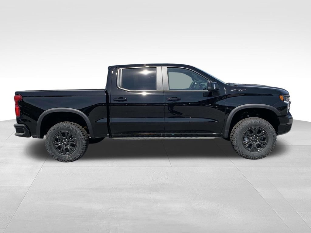 2025 Chevrolet Silverado 1500 ZR2 photo 2