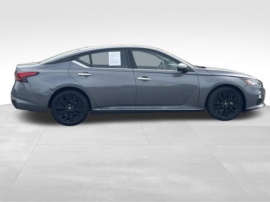 Used 2022 Nissan Altima SV with VIN 1N4BL4DV6NN326835 for sale in Lawrenceville, GA