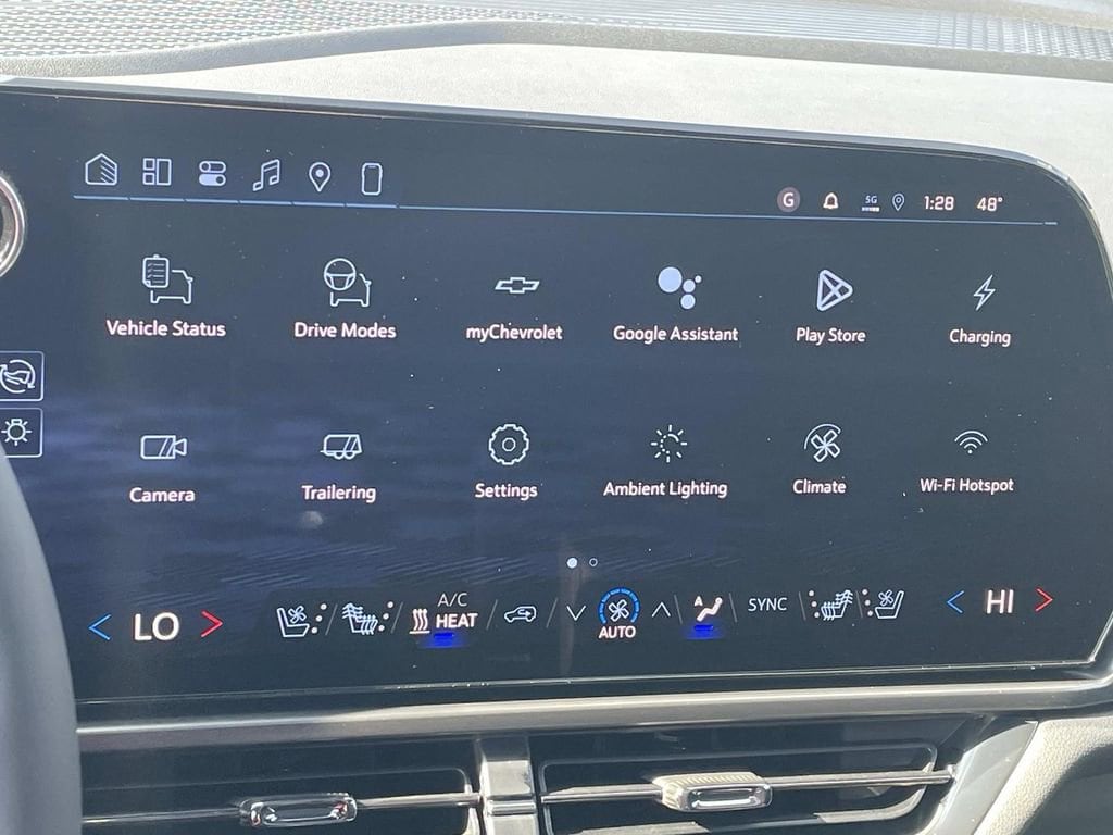2026 Chevrolet Equinox EV RS - Photo 19