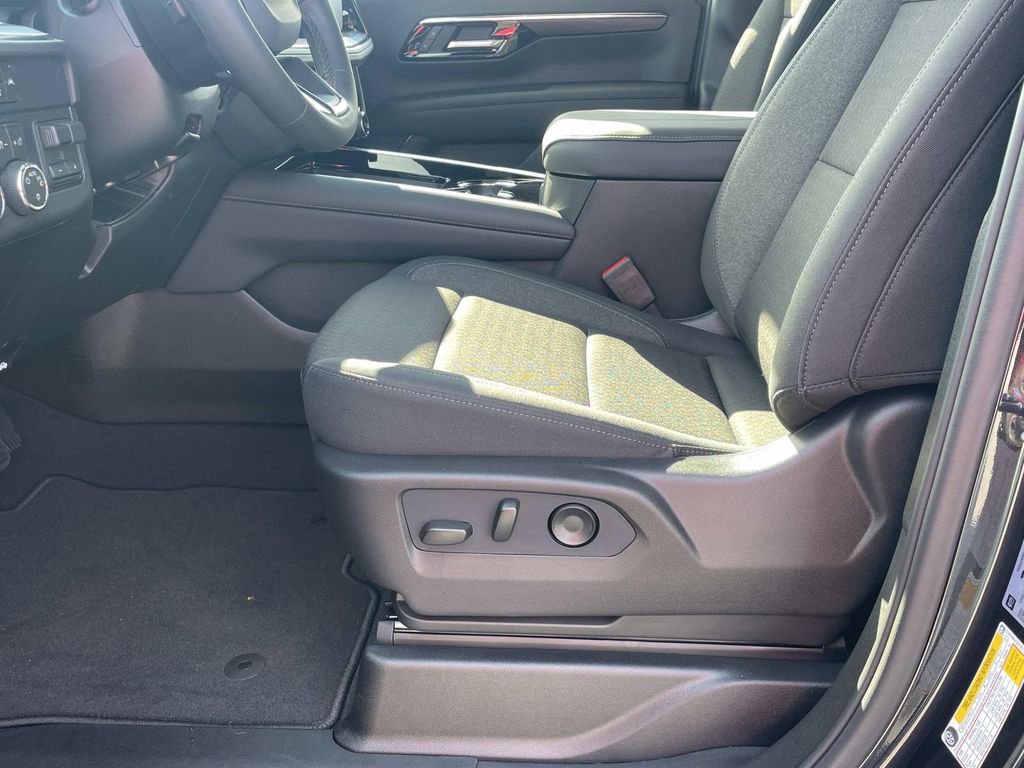 2026 Chevrolet Tahoe LS - Photo 17