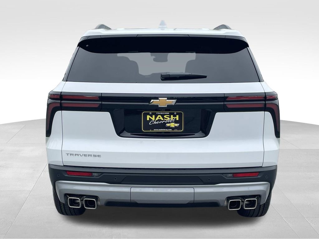 2025 Chevrolet Traverse photo 4