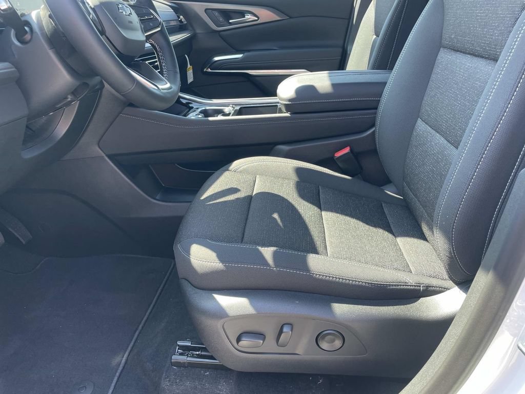 2026 Chevrolet Traverse LT - Photo 18