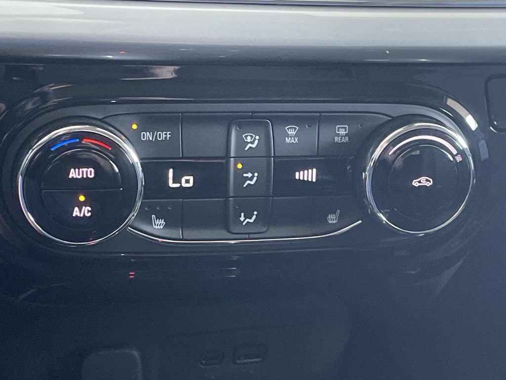 2026 Chevrolet Trax LT - Photo 19