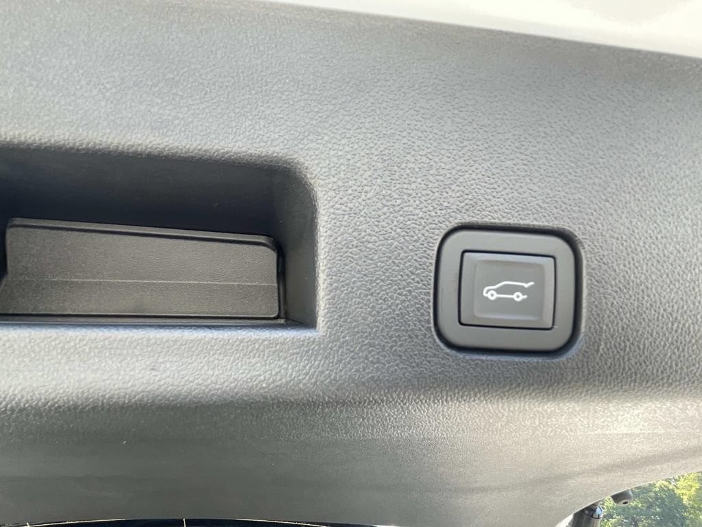 2026 Chevrolet Traverse LT - Photo 12