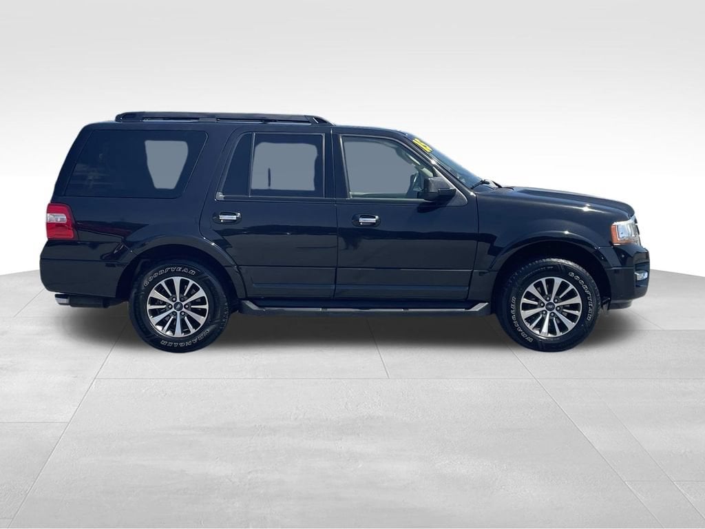 Used 2015 Ford Expedition XLT with VIN 1FMJU1HT6FEF20966 for sale in Lawrenceville, GA