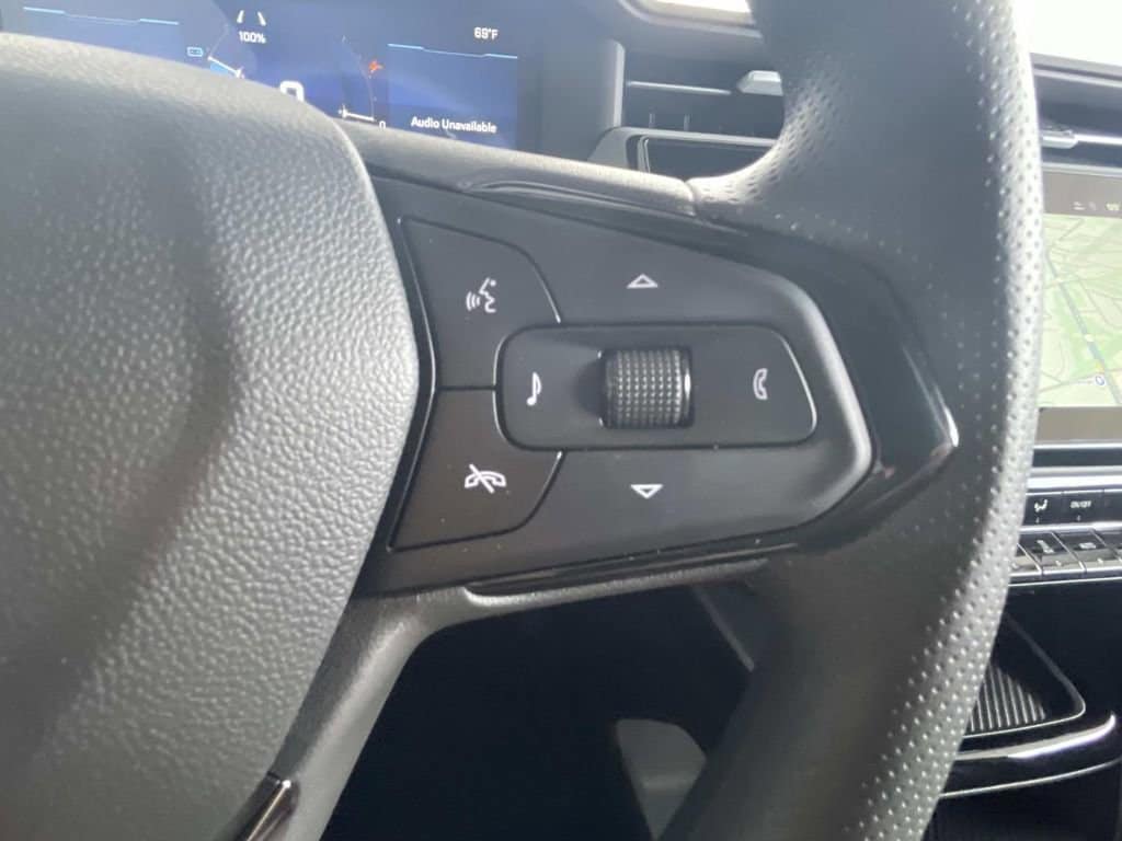 2027 Chevrolet Bolt LT - Photo 26