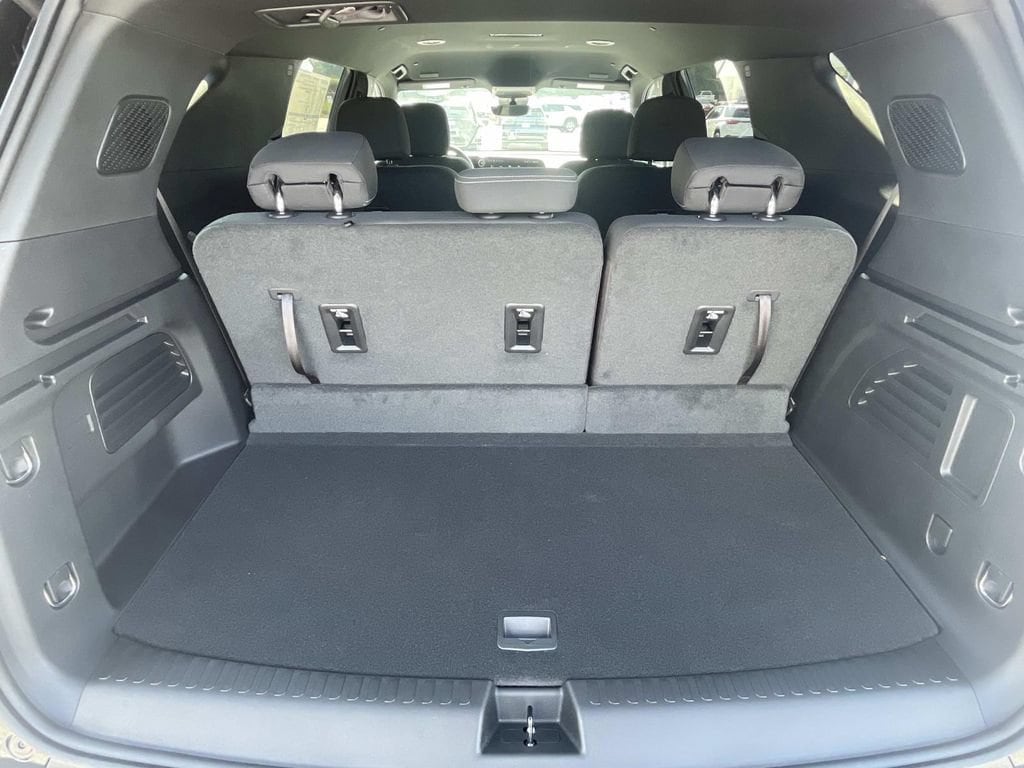 2026 Chevrolet Traverse LT - Photo 10