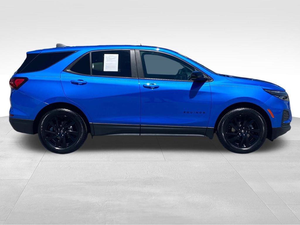 2024 Chevrolet Equinox LS photo 2