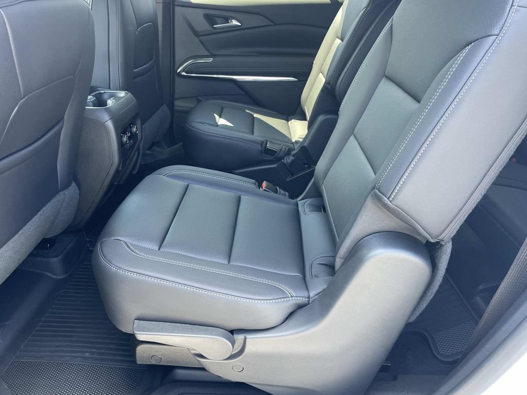 2026 Chevrolet Traverse LT - Photo 14