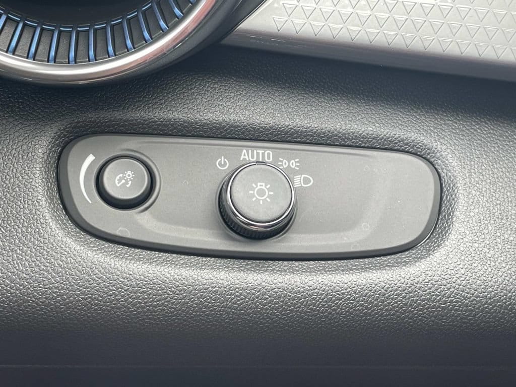 2026 Chevrolet Trax LT - Photo 27
