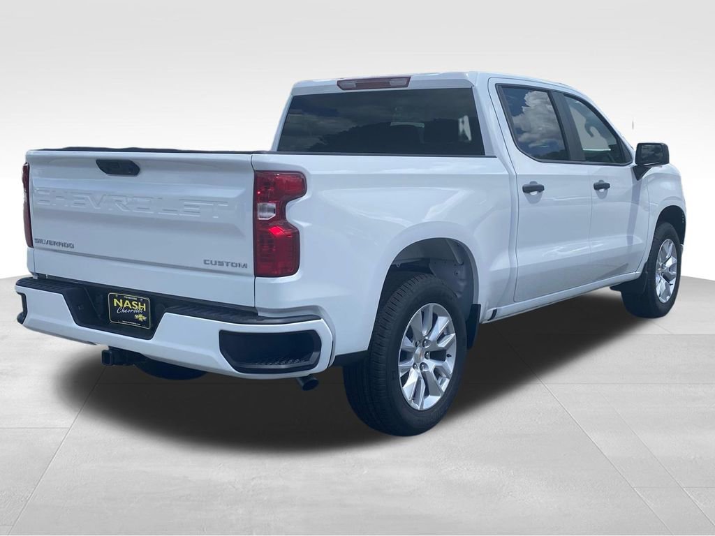 2025 Chevrolet Silverado 1500 Custom photo 3