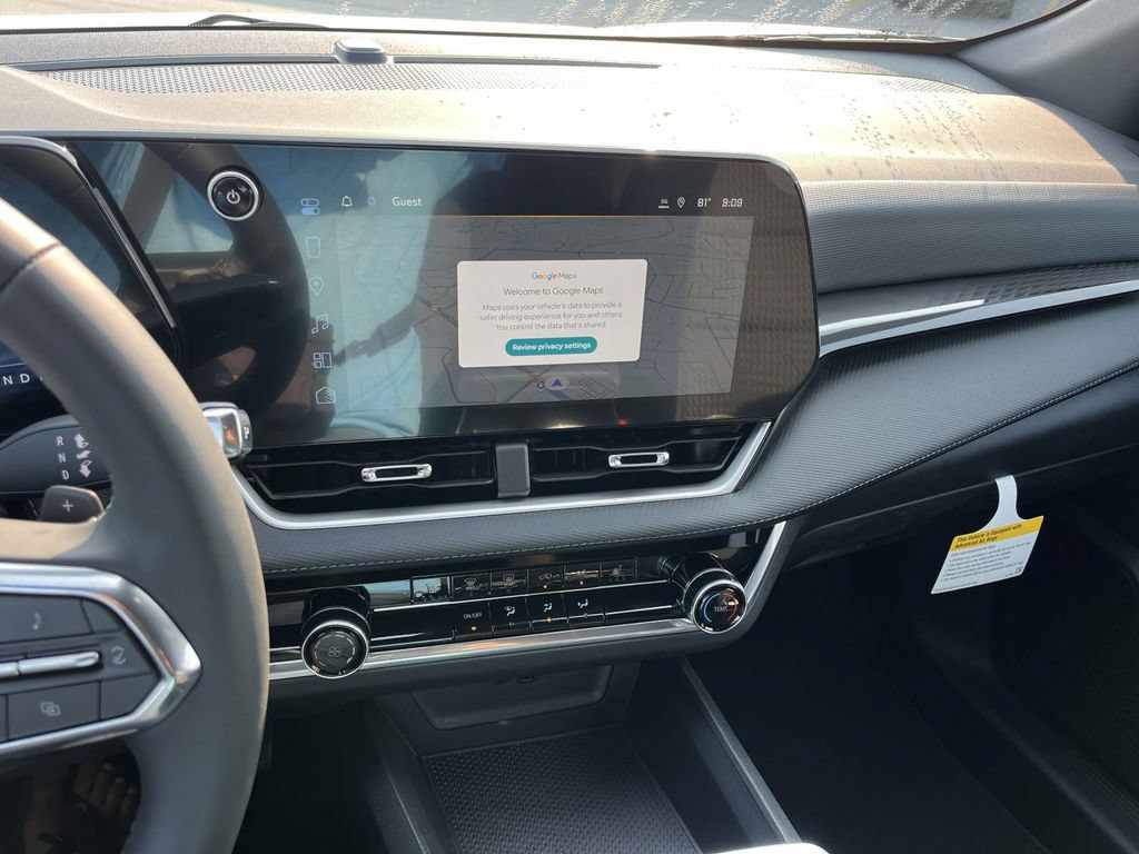 2027 Chevrolet Equinox LT - Photo 22