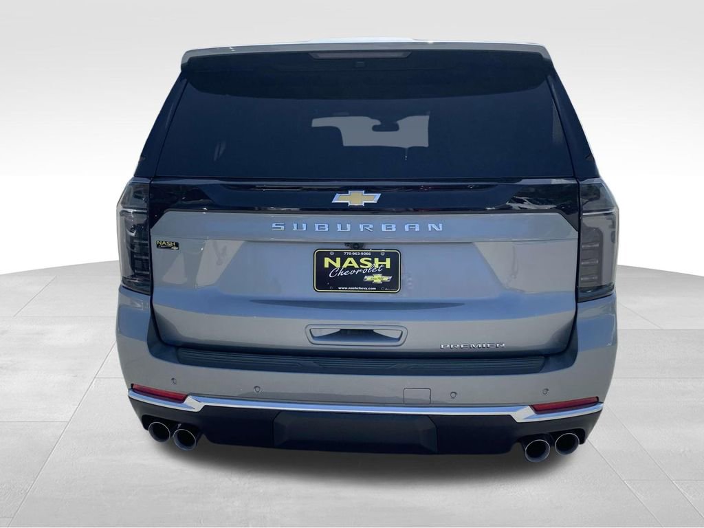 2025 Chevrolet Suburban Premier photo 4