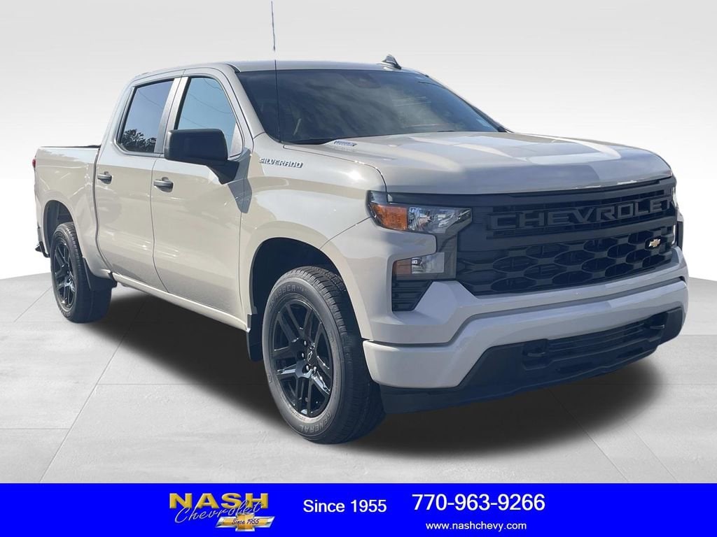 2026 Chevrolet Silverado 1500 Custom's photo