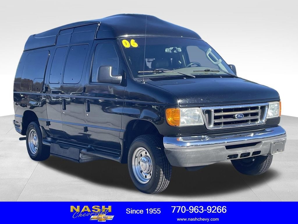2006 Ford Econoline Van Commercial