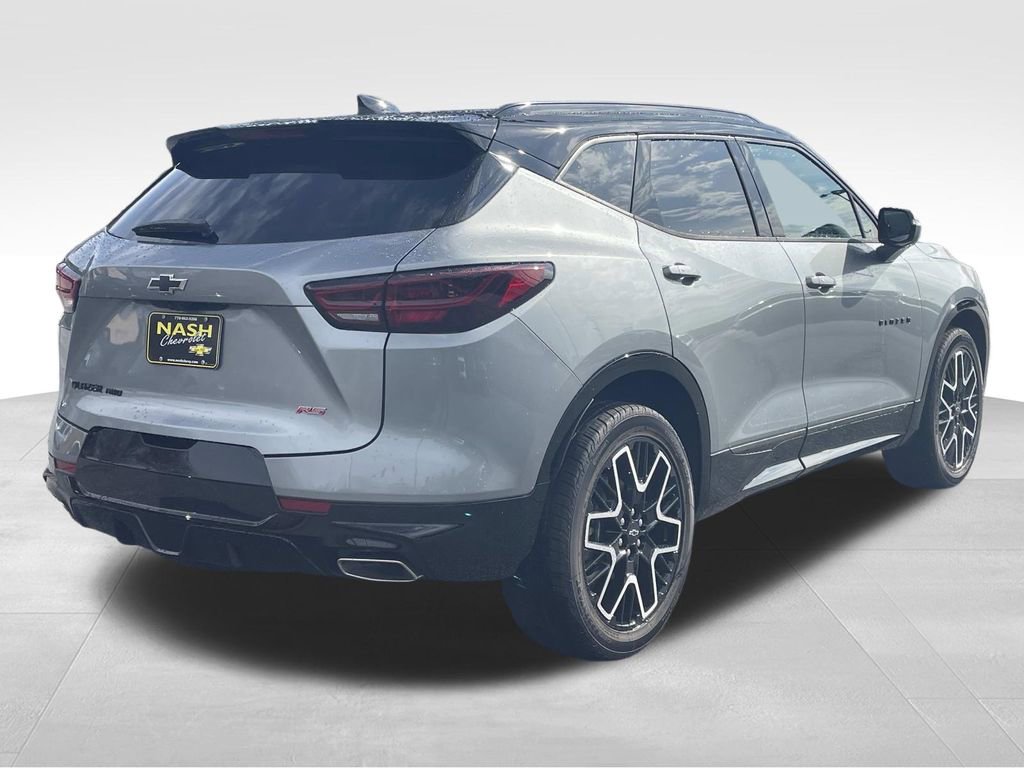 2026 Chevrolet Blazer RS photo 3