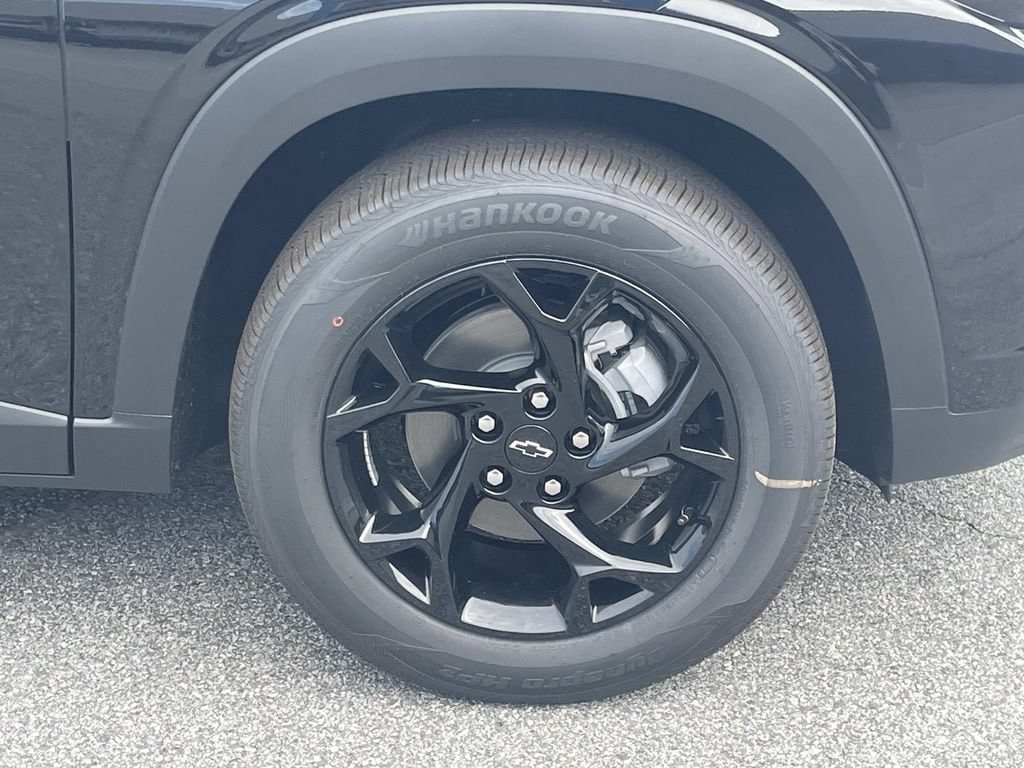 2026 Chevrolet Trax LT - Photo 9