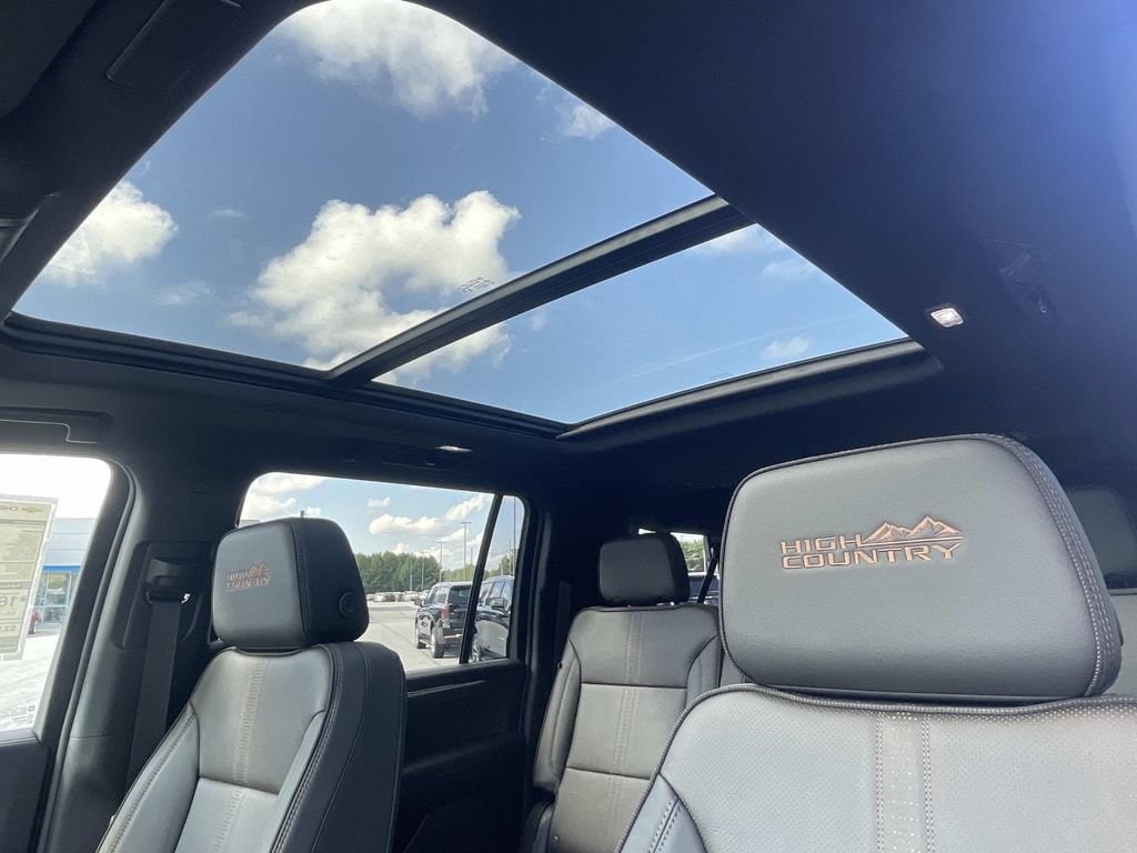 2026 Chevrolet Suburban High Country - Photo 20