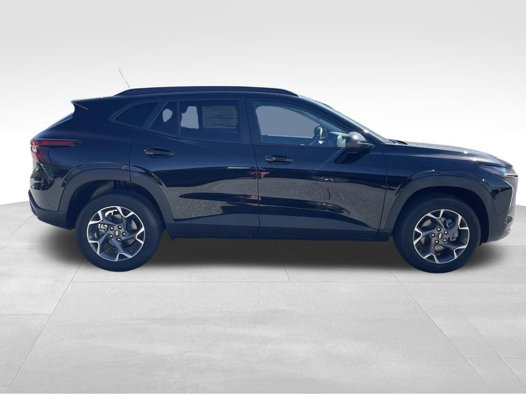 New 2026 Chevrolet Trax LT SUV