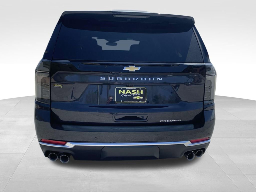 2025 Chevrolet Suburban Premier photo 4