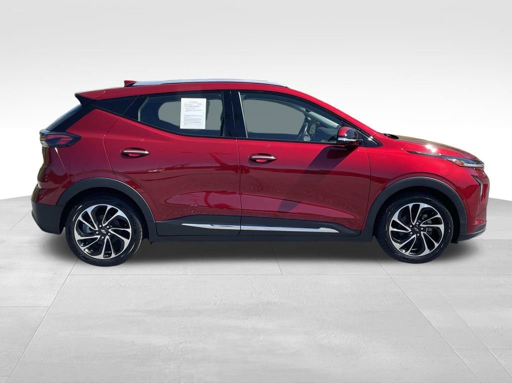 Used 2022 Chevrolet Bolt EUV Premier with VIN 1G1FZ6S07N4116272 for sale in Lawrenceville, GA