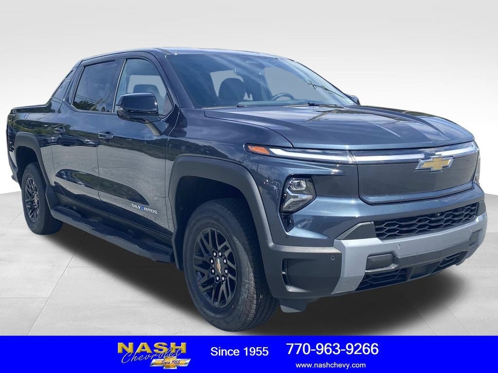 2025 Chevrolet Silverado EV LT's photo