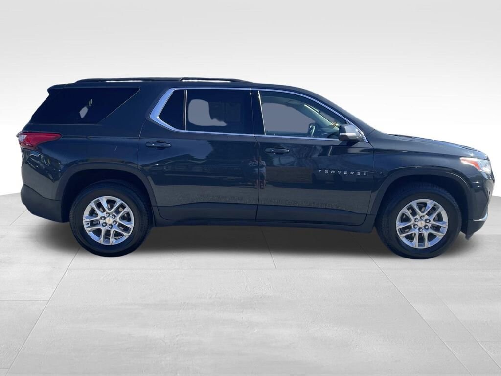 Used 2021 Chevrolet Traverse LT Cloth w/1LT SUV
