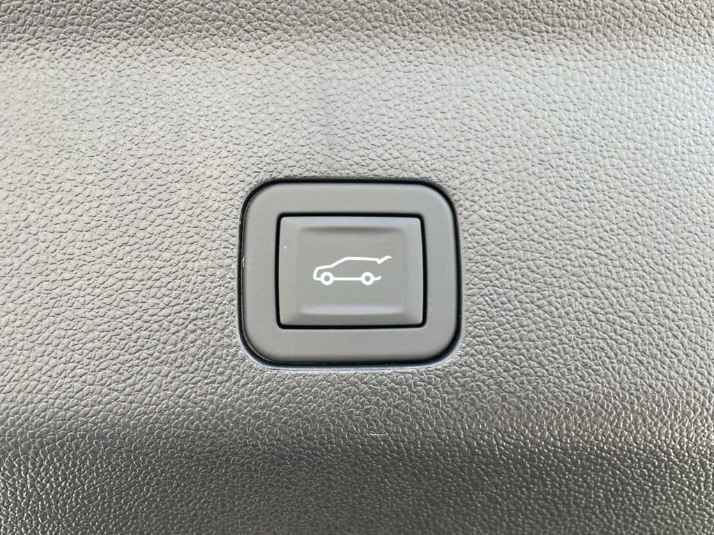2026 Chevrolet Tahoe High Country - Photo 12
