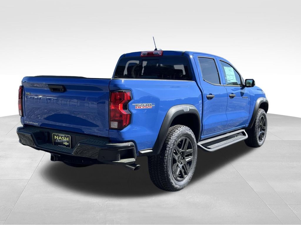 2025 Chevrolet Colorado Trail Boss photo 3