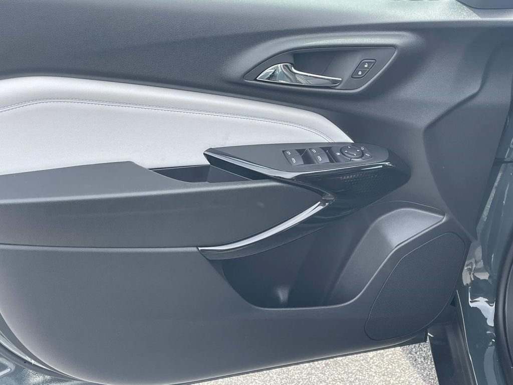 2026 Chevrolet Trax LT - Photo 13