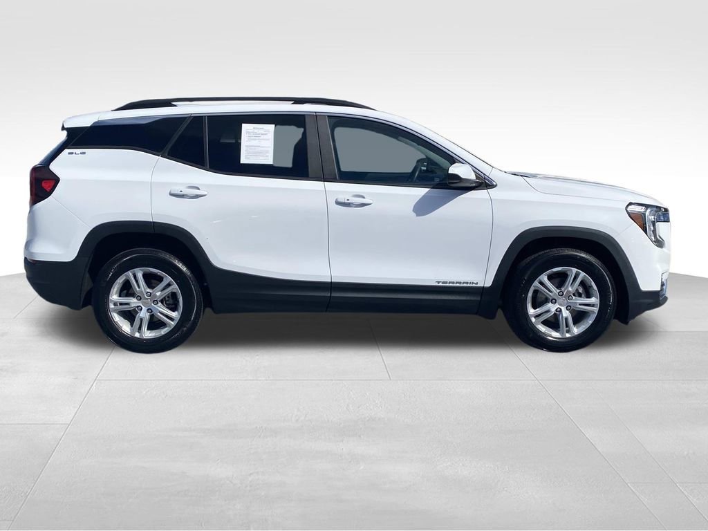 2022 Gmc Terrain SLE photo 2