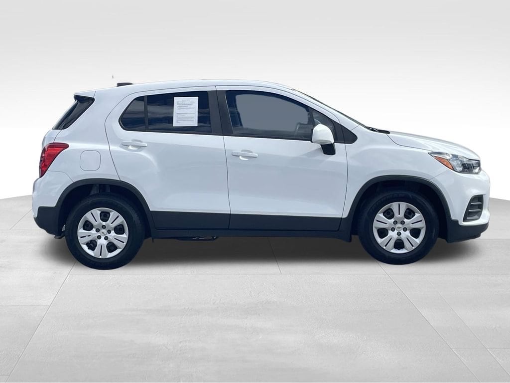 Used 2017 Chevrolet Trax LS with VIN 3GNCJKSB8HL134443 for sale in Lawrenceville, GA