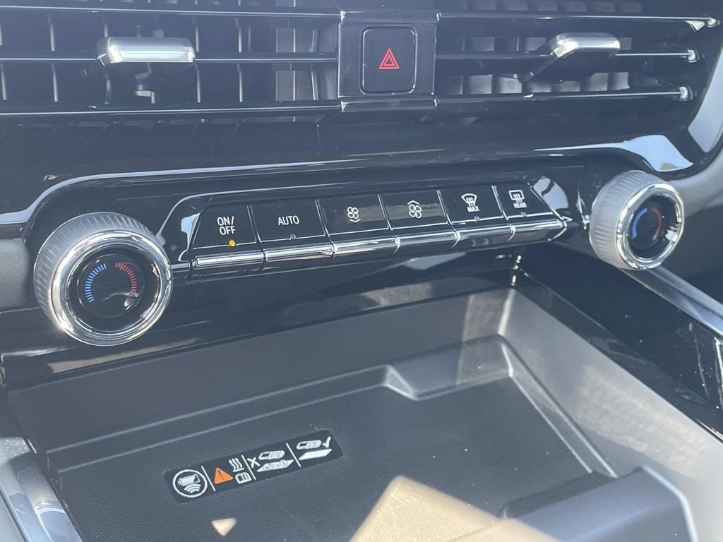 2026 Chevrolet Tahoe Premier - Photo 25