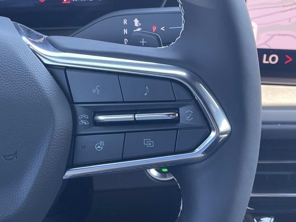 2027 Chevrolet Traverse LT - Photo 30
