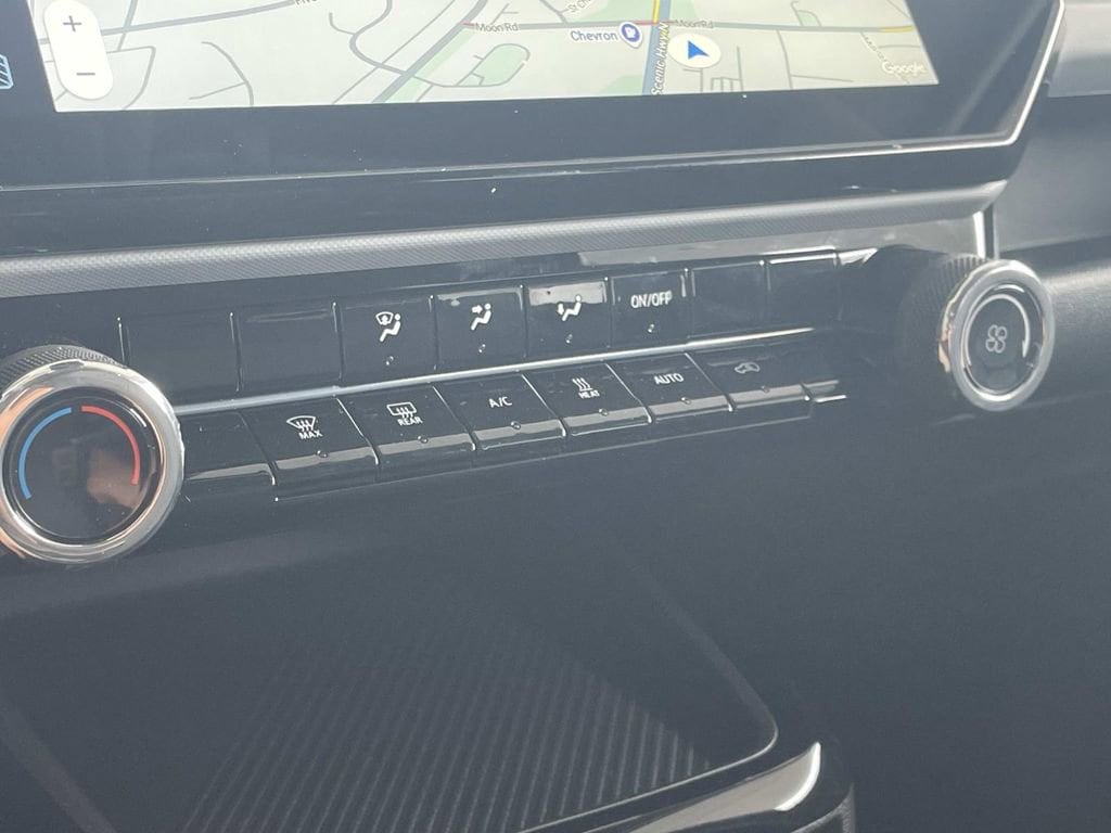 2027 Chevrolet Bolt LT - Photo 19