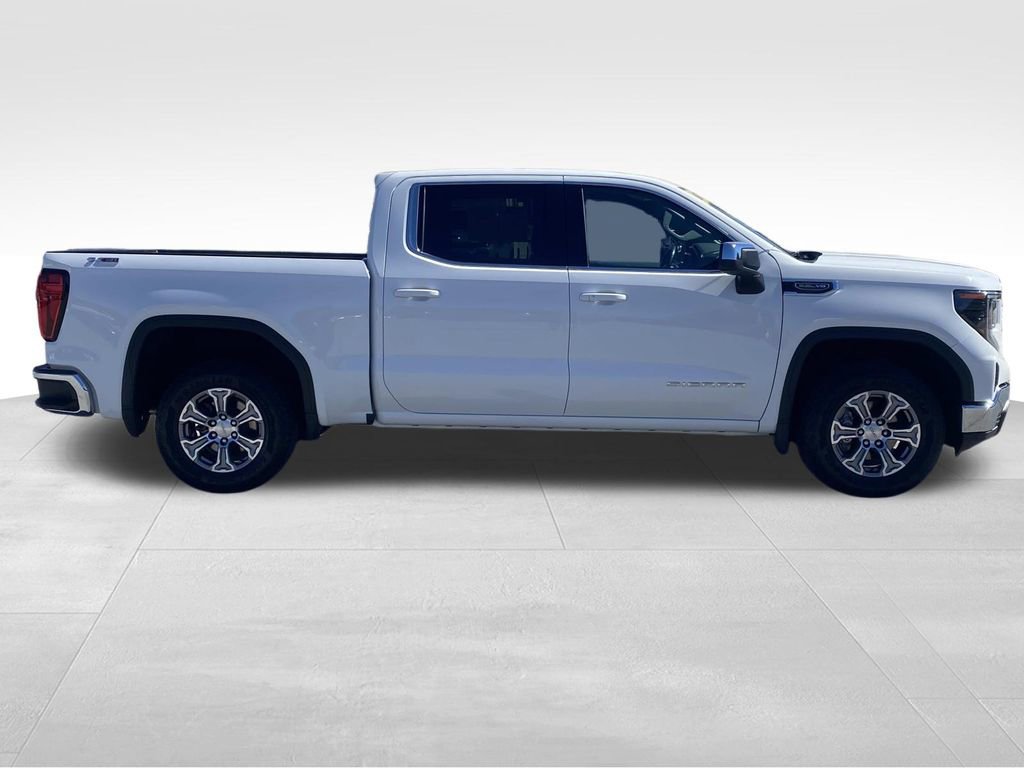 2022 Gmc Sierra 1500 SLE photo 2