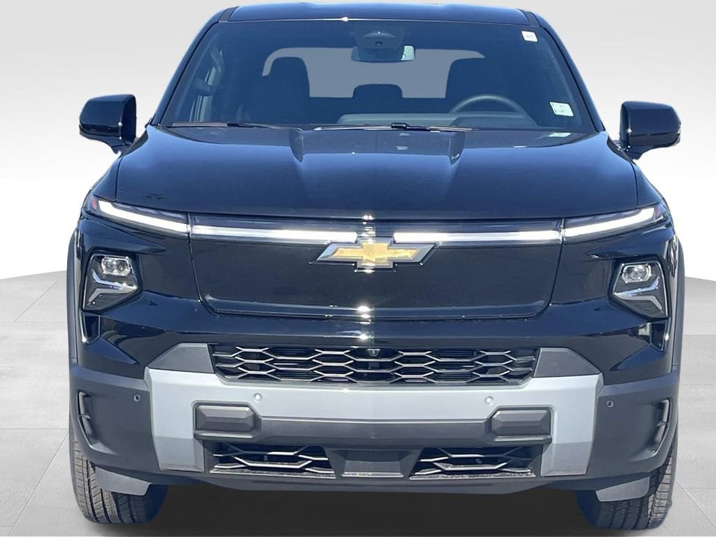2026 Chevrolet Silverado EV LT - Photo 9