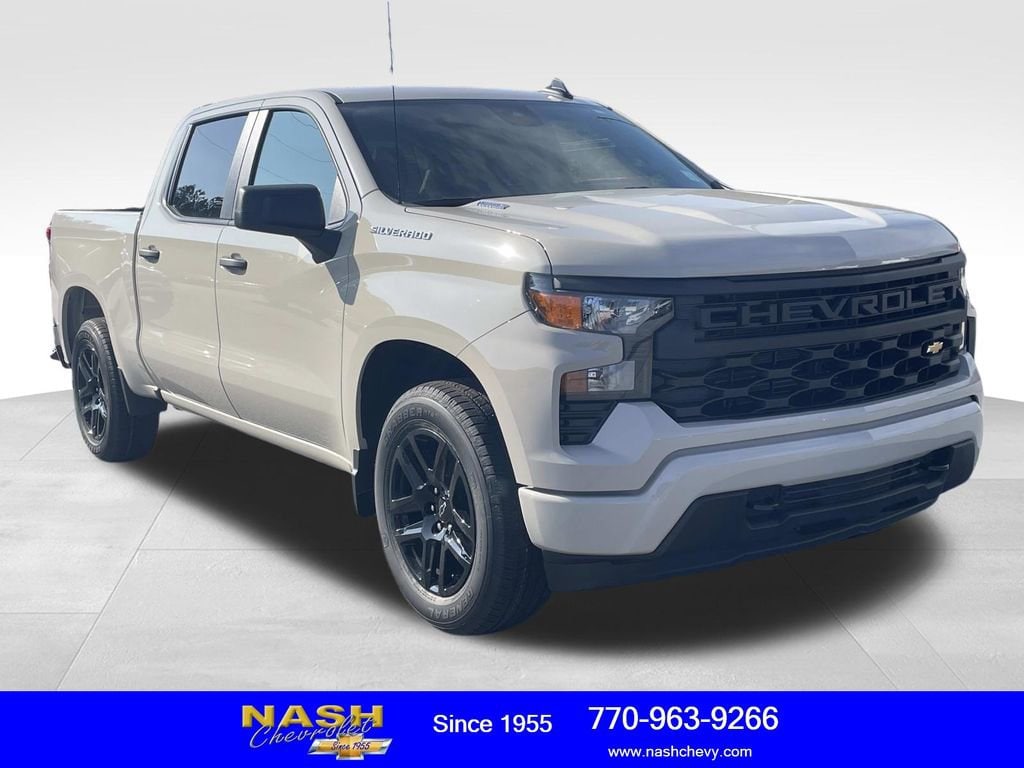 2026 Chevrolet Silverado 1500 Custom Crew Cab Short Box's photo
