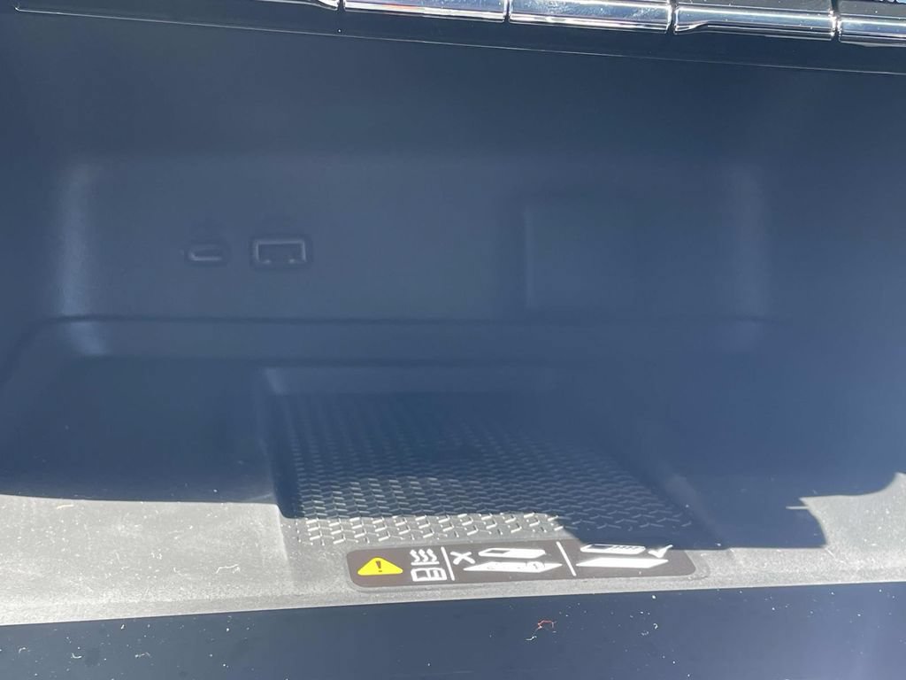 2026 Chevrolet Traverse LT - Photo 24
