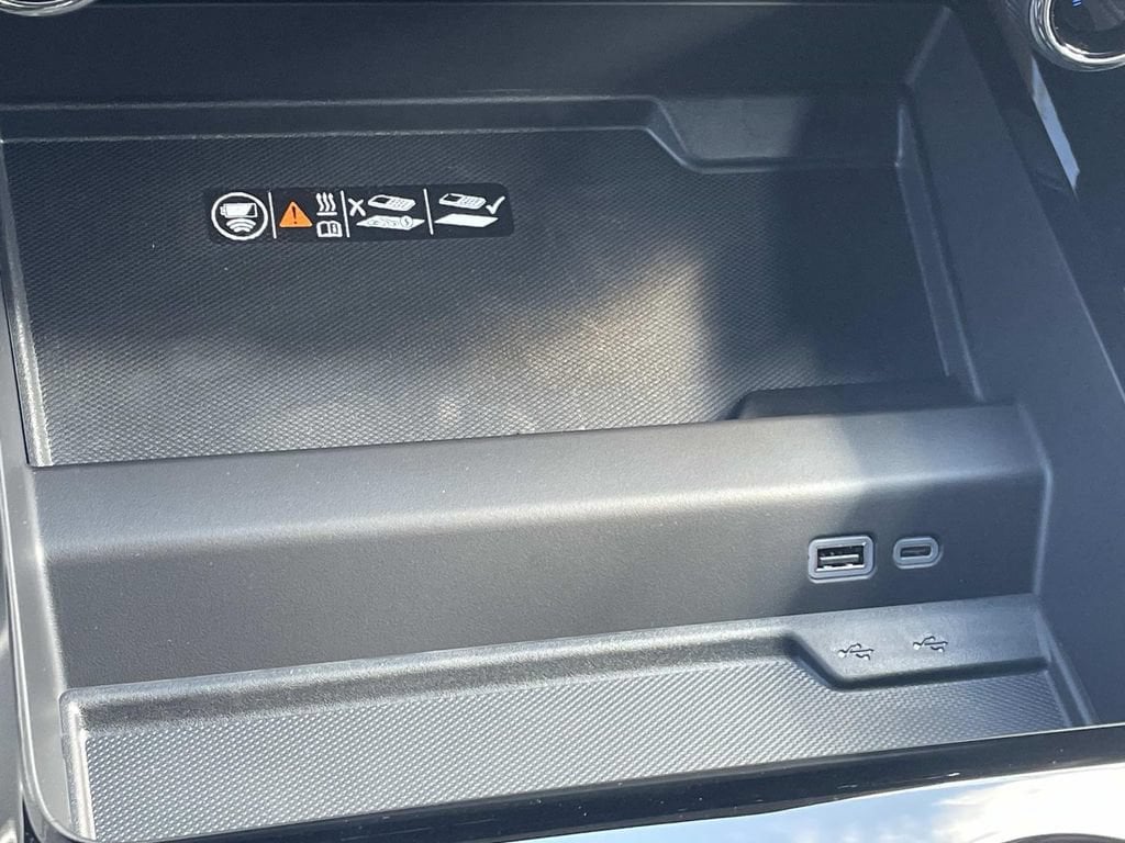 2026 Chevrolet Suburban High Country - Photo 26