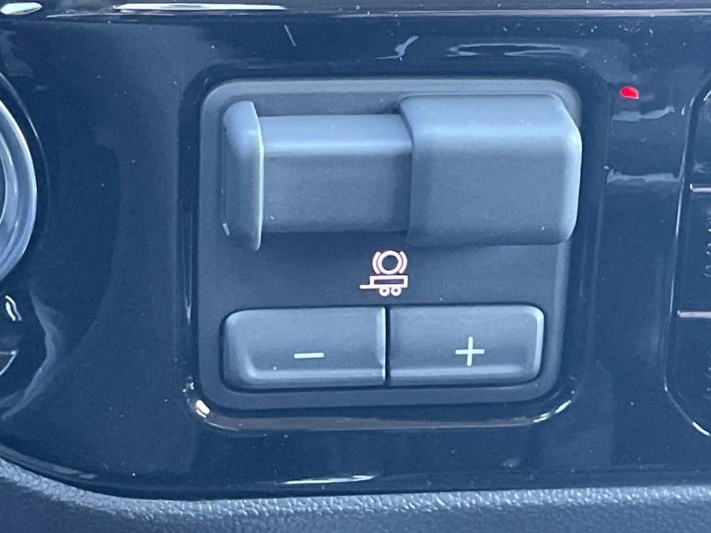 2026 Chevrolet Silverado 1500 LTZ - Photo 26