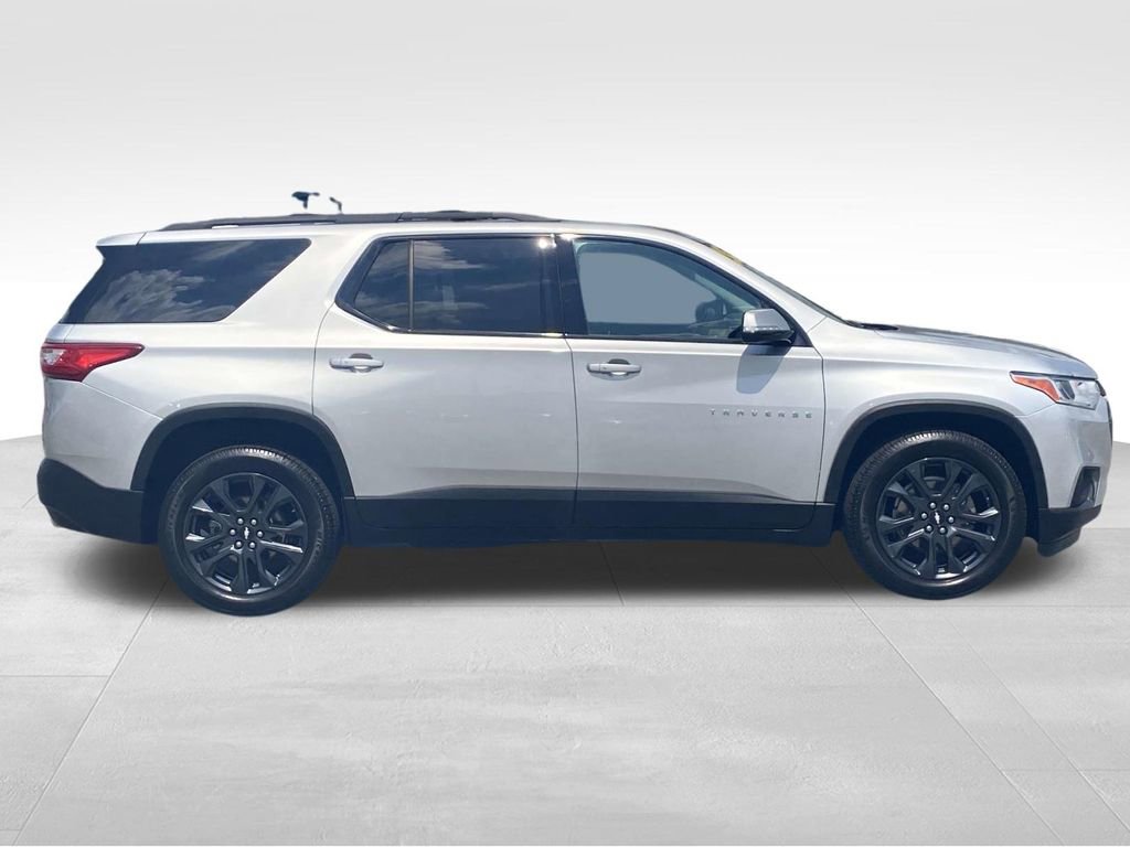 2020 Chevrolet Traverse RS photo 2