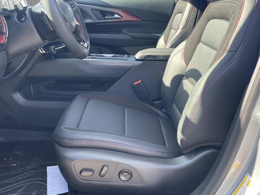 2026 Chevrolet Equinox EV RS - Photo 16