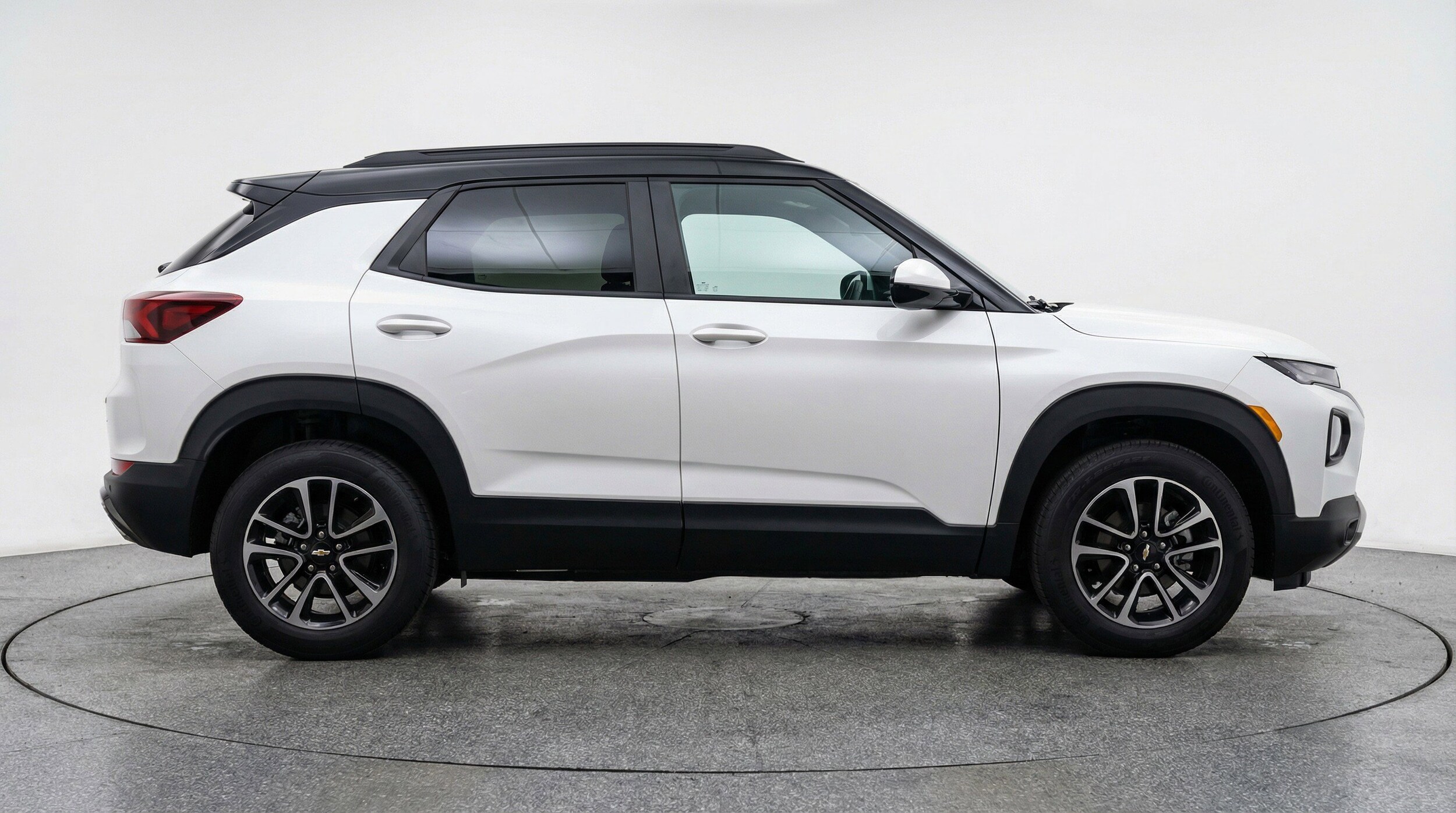 Thumbnail: 2025 Chevrolet TrailBlazer - 9