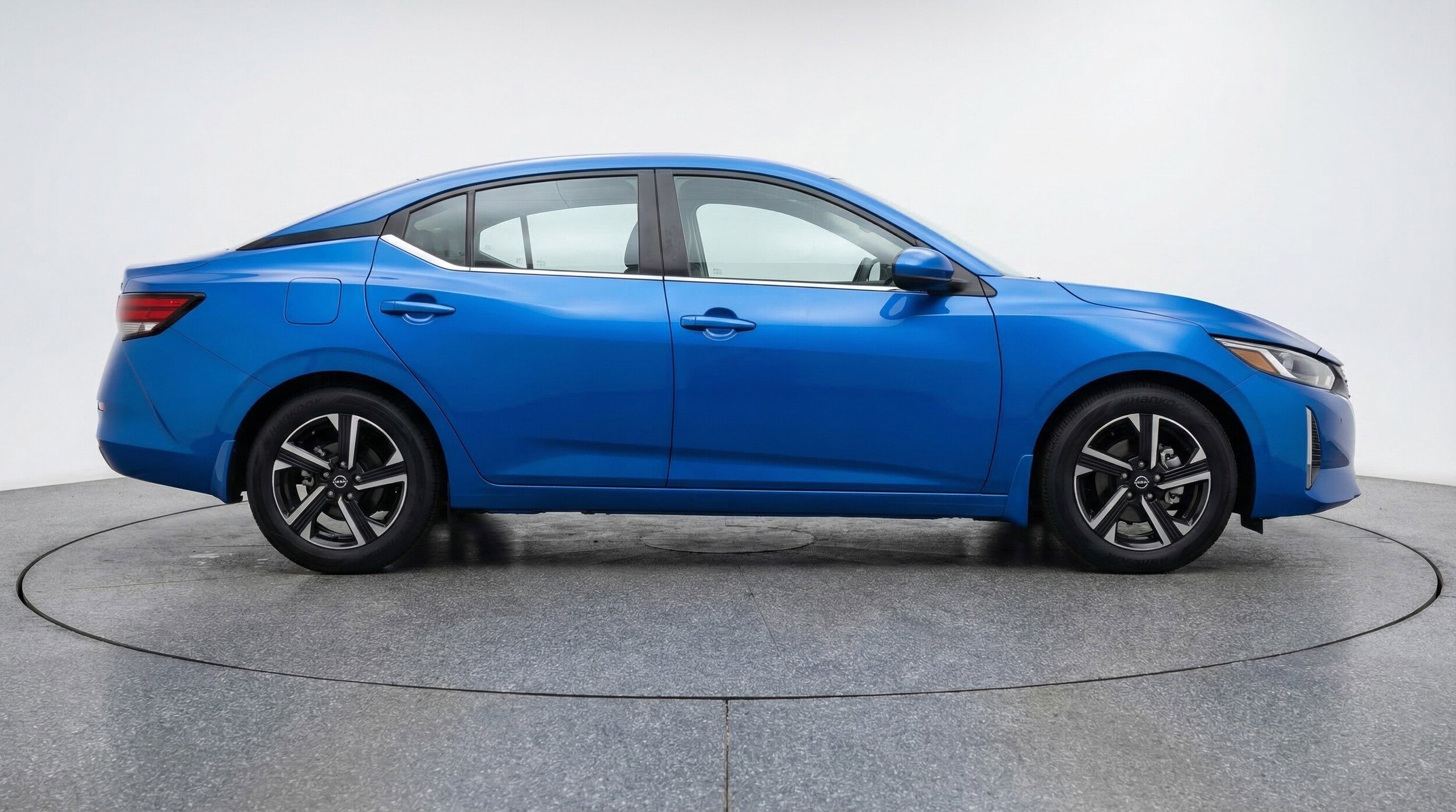 Thumbnail: 2025 Nissan Sentra - 9