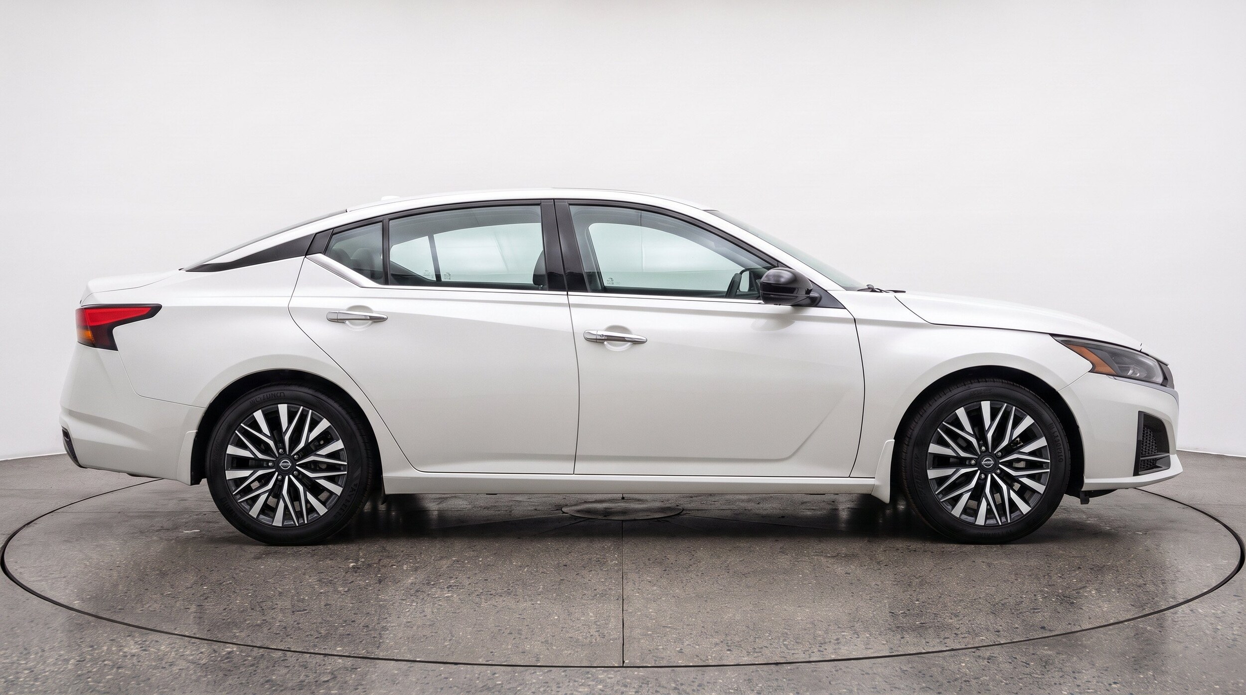 Thumbnail: 2025 Nissan Altima - 11